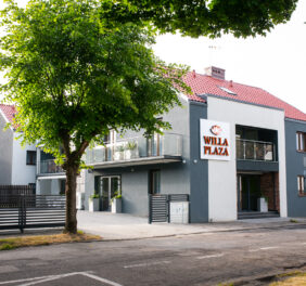 Willa Plaza