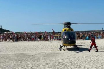 Mężczyzna uratowany na plaży w Łebie… zmarł w szpitalu !